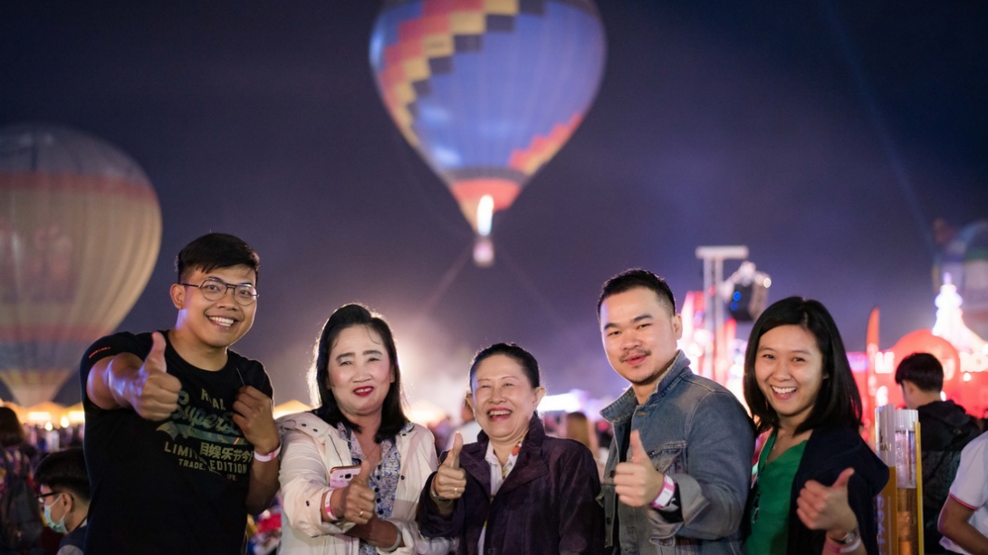 Singha Estate organized a special trip for its residents to join “Singha Park Chiang Rai International Valentine’s Balloon Fiesta 2020”