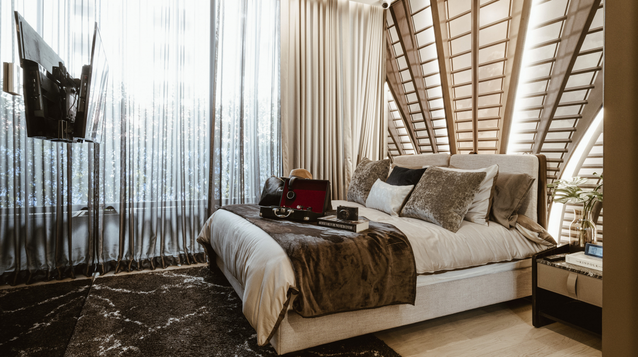 Discover a Modern Luxury Interior Design at THE EXTRO Phayathai Rangnam